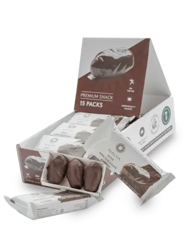 Dadler med mørk chokolade og mandler 30g