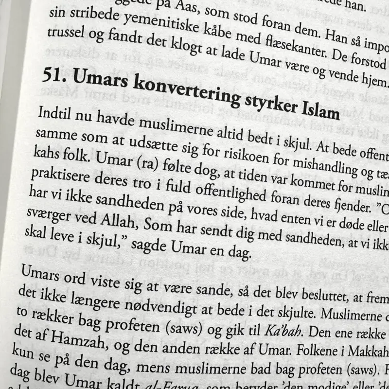 Da Månen Blev Delt - En Biografi af Profeten Muhammad (saw)