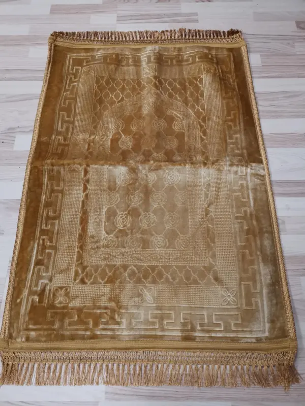 Bløde Bedetæpper med skridsikker bund