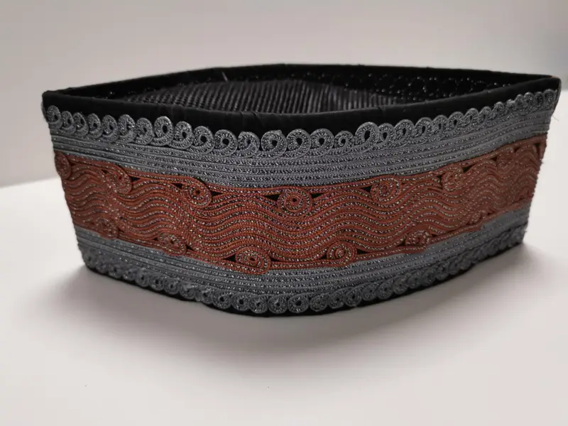 Bede Hue Al-Faruque 2-farvet