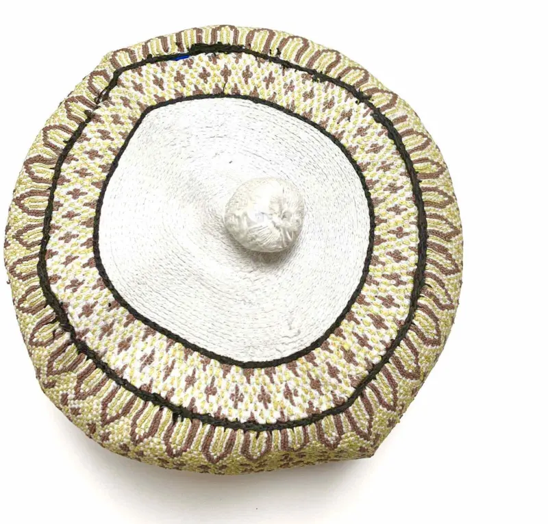 Håndlavet Bede Hue Brun / Creme