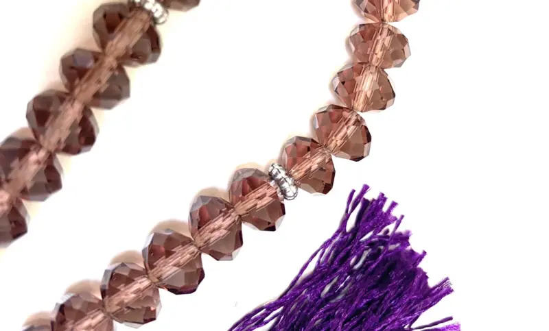 Hellviolette Kristall-Tasbeeh mit 33 Perlen