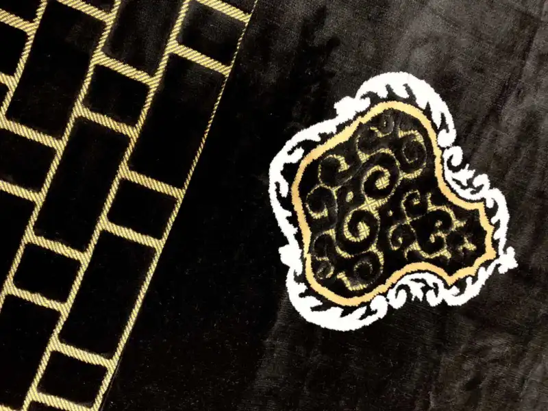 Royal Kaaba Wall Bedetæppe