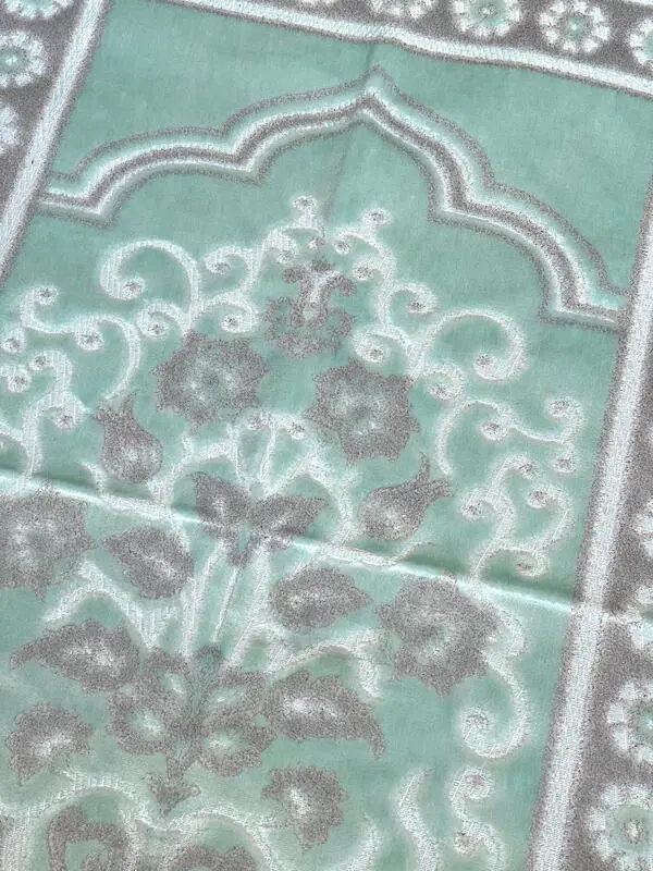 Amanah Velour Bedetæppe (7 farver)