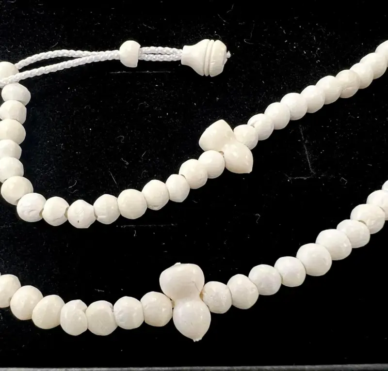 Kleine handgefertigte Tasbih aus Kamelknochen