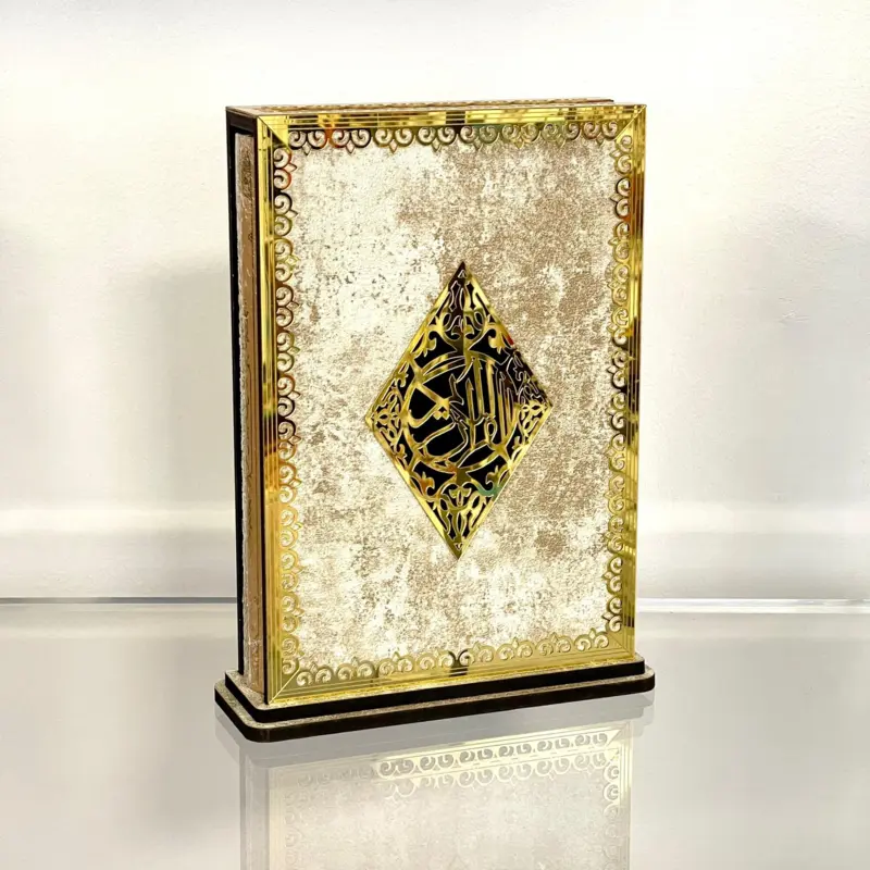 Luksus koranholder med koran i lys/guld marmor look
