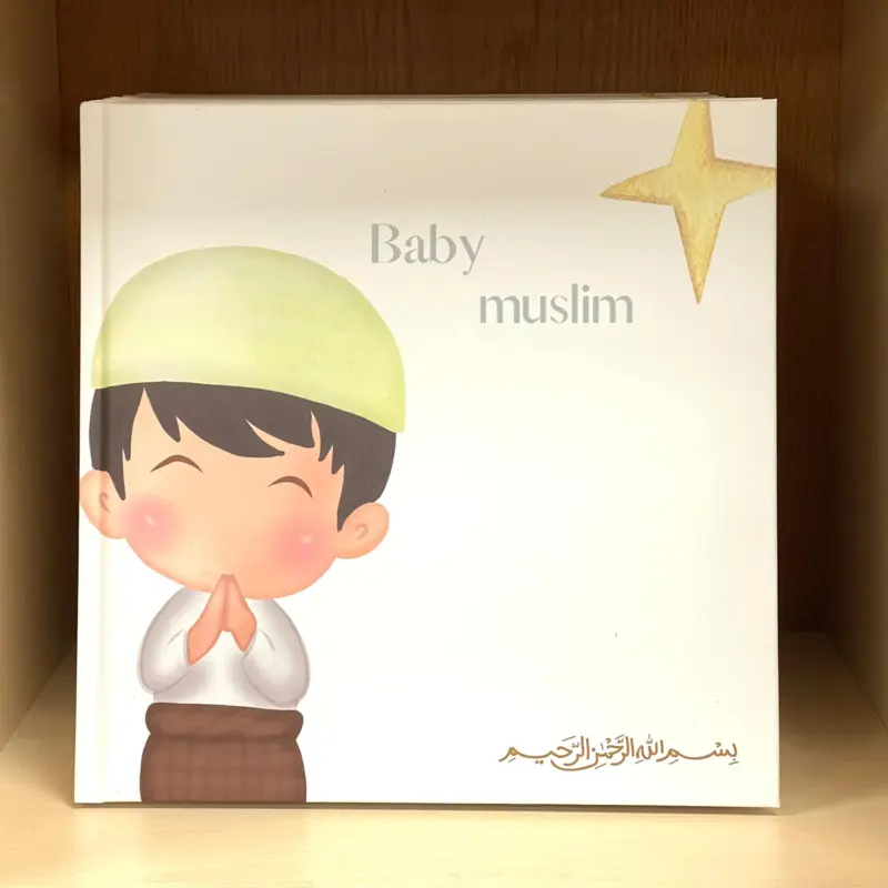 Barnets bok, Baby Muslim, pojke