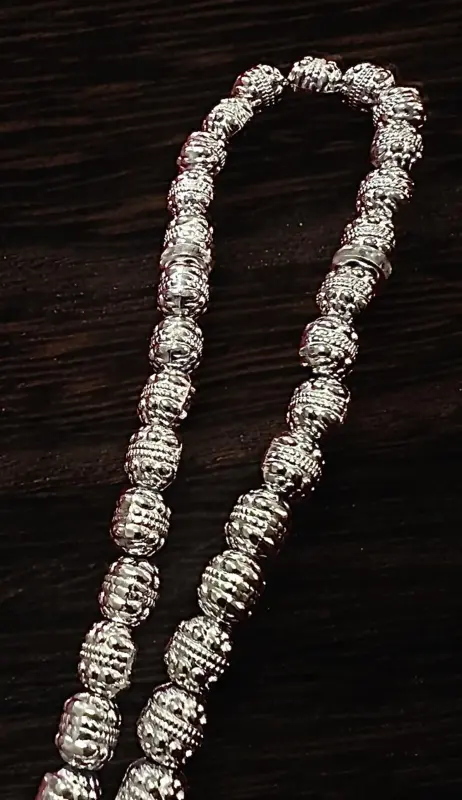 Tasbih aus Metall mit verzierten Perlen, 33 Perlen