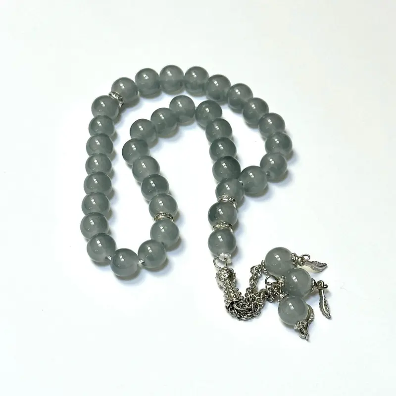 Klassische Perlen-Tasbih mit Silberdetails, 33 Perlen (5 Farben)