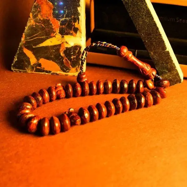 Oud Tasbih mit 33 Perlen