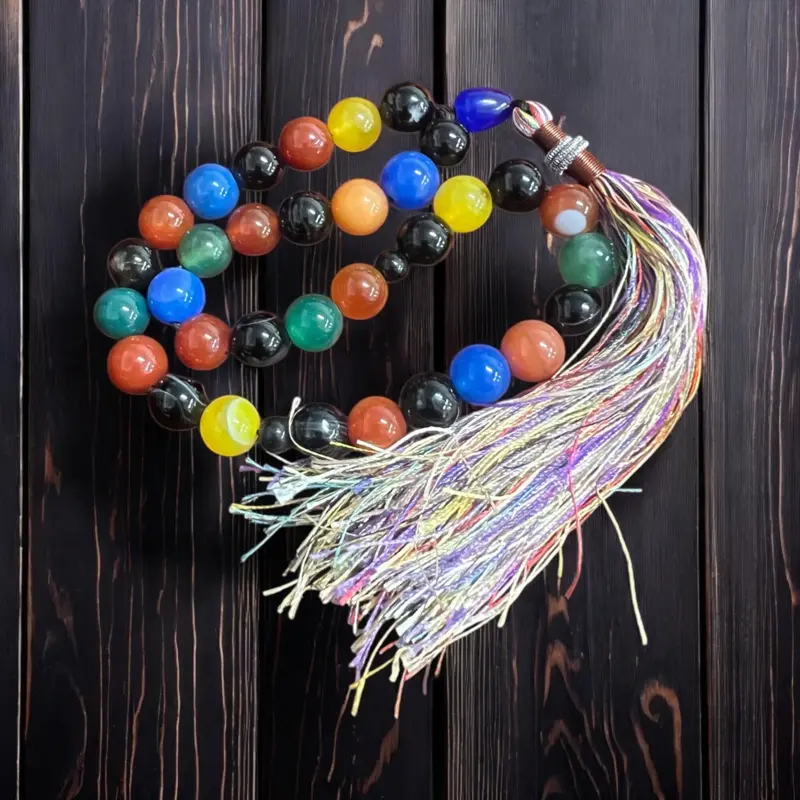 Sultan Tasbih mit verschiedenfarbigen Achatsteinen, 33 Perlen