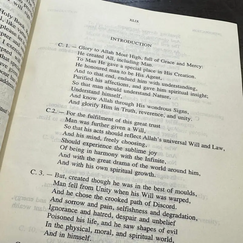 Koranen på Engelsk med Arabiske bogstaver og kommentar (2 Bogssæt)